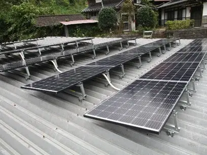 5度から10度高くして設置の例